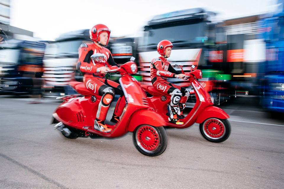 2018 VESPA 946 RED