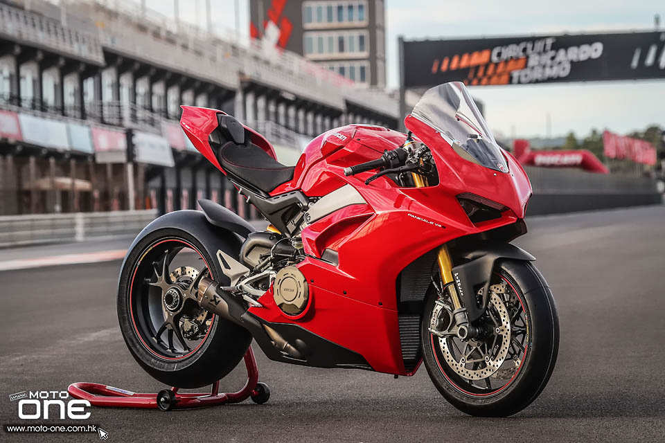 2018 DUCATI PANIGALE V4