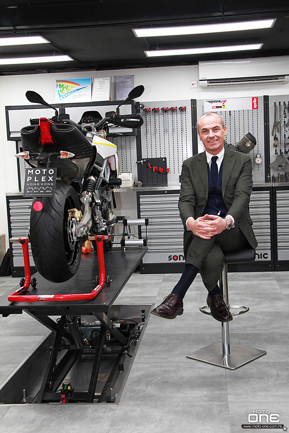2018 MotoPlex Piaggio Vespa Aprilia Moto Guzzi