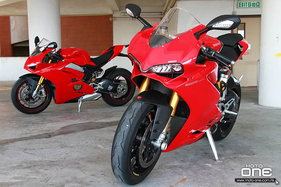 2018 DUCATI PANIGALE V4S 2017 1299 PANIGALE S