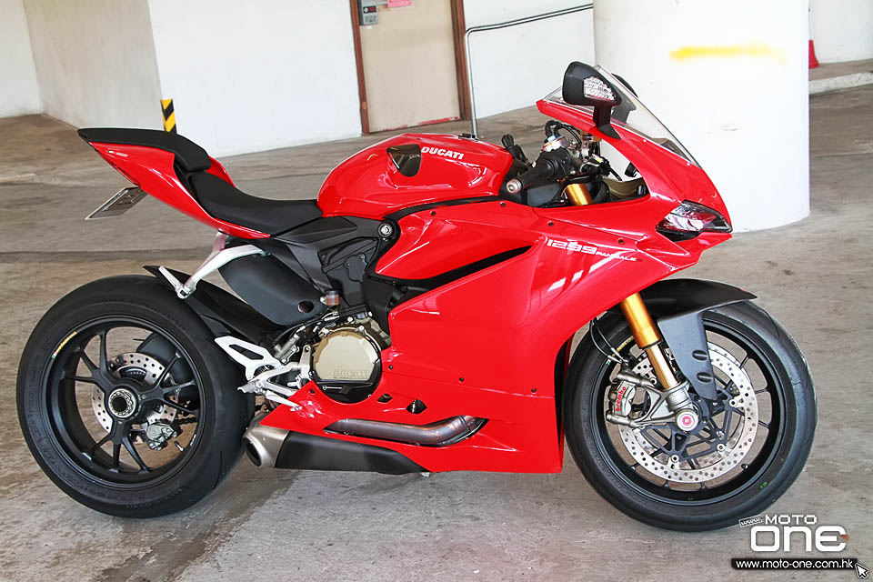 2018 DUCATI PANIGALE V4S 2017 1299 PANIGALE S