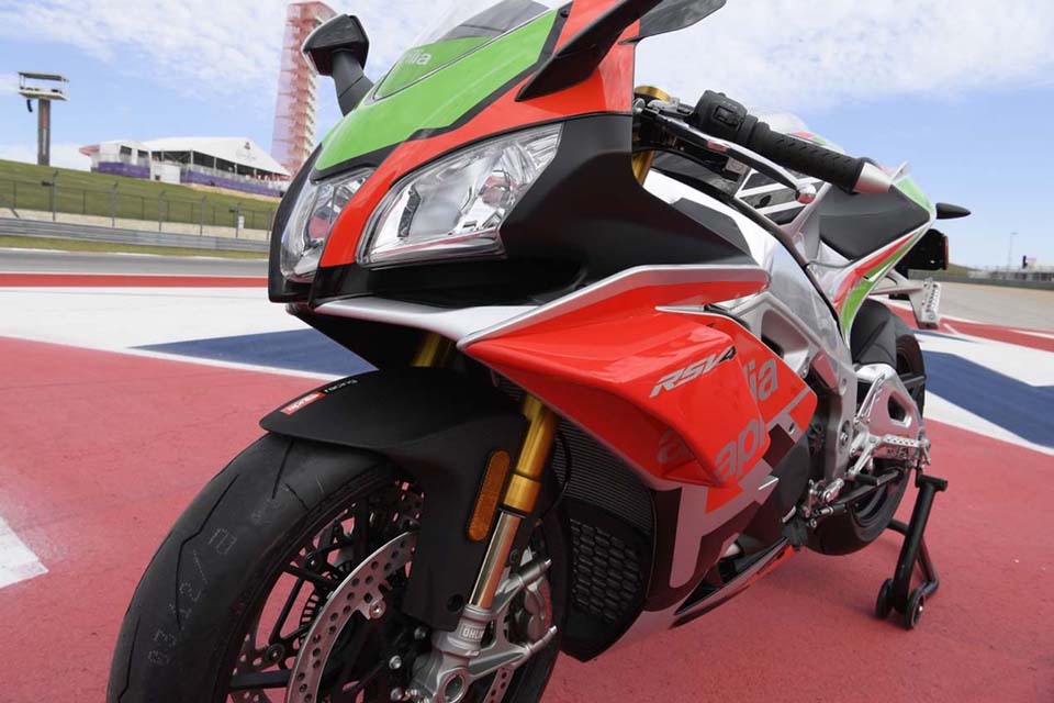 2018 Aprilia RSV4 RF LE