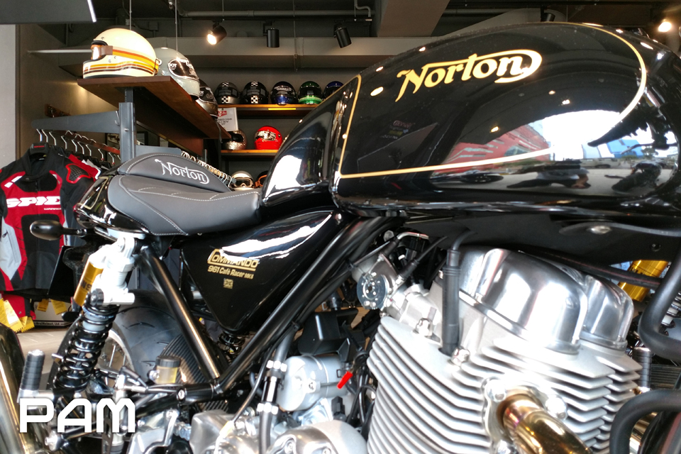 2018 Norton Dominator Naked