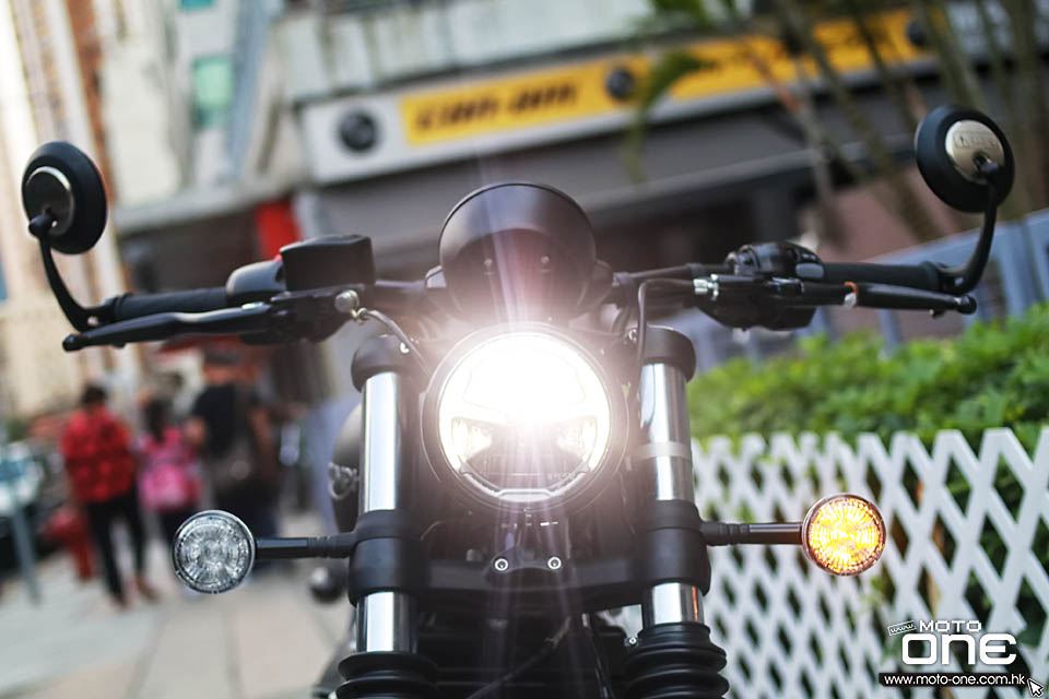 2018 Triumph Bonnevile Bobber Black ABS