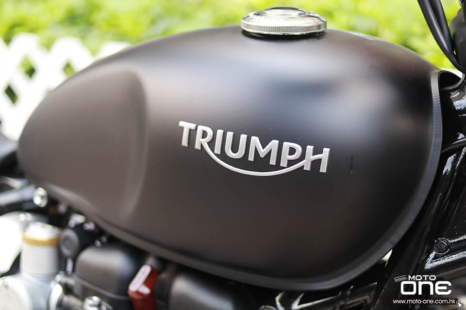 2018 Triumph Bonnevile Bobber Black ABS