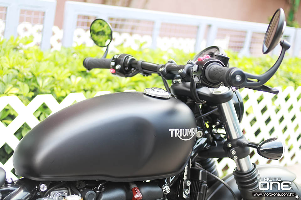 2018 Triumph Bonnevile Bobber Black ABS