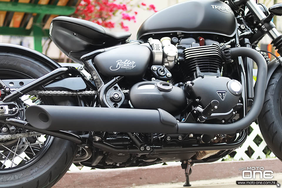 2018 Triumph Bonnevile Bobber Black ABS