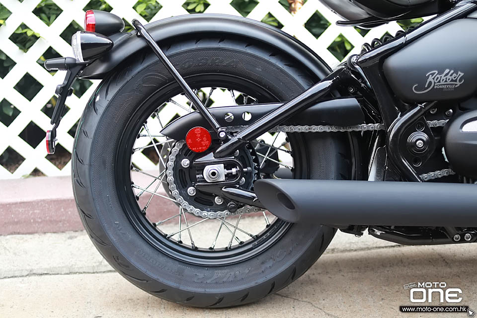 2018 Triumph Bonnevile Bobber Black ABS