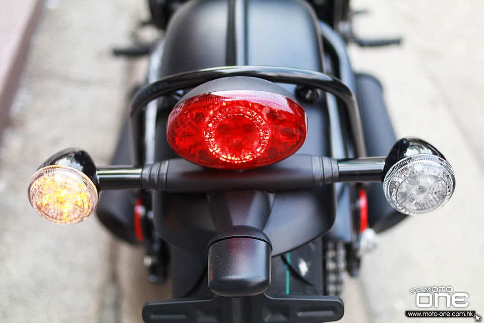 2018 Triumph Bonnevile Bobber Black ABS