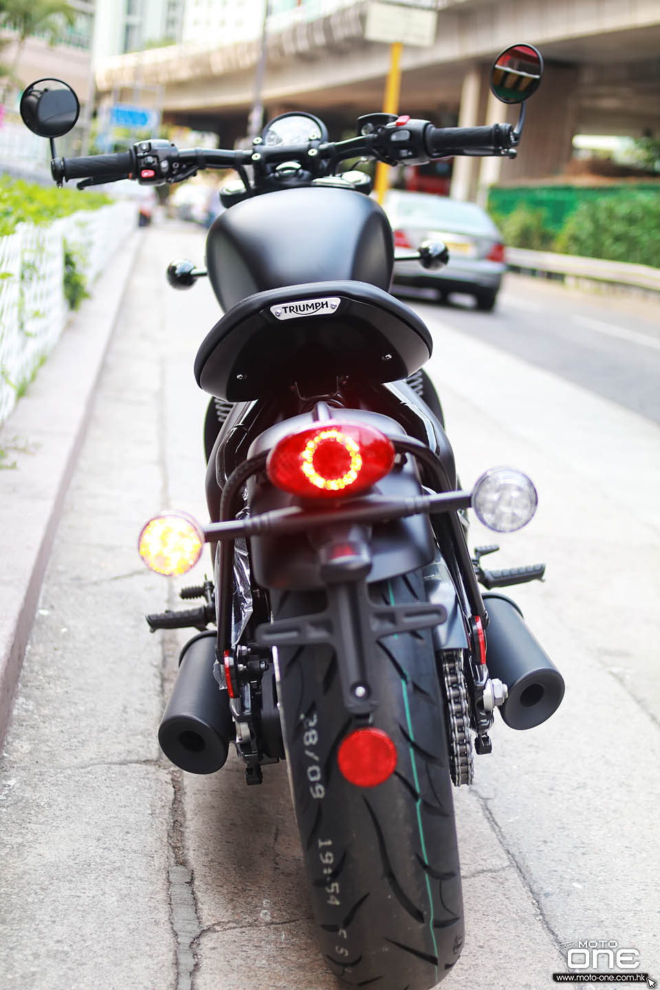 2018 Triumph Bonnevile Bobber Black ABS