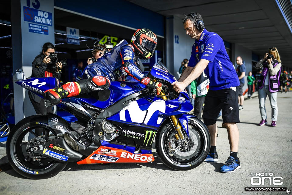 2018 ARAI RX7X Maverick Vinales