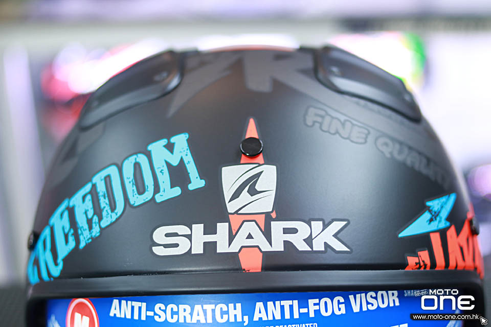 2018 SHARK X-Dark S-Dark