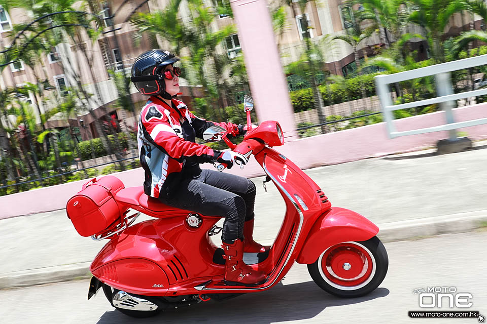 2018 VESPA 946 RED