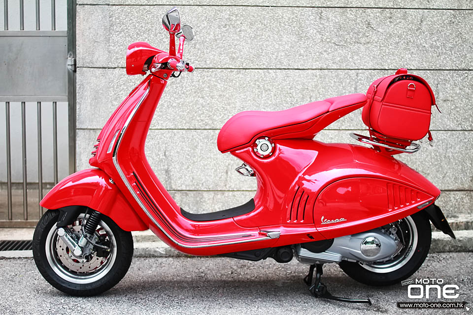 2018 VESPA 946 RED