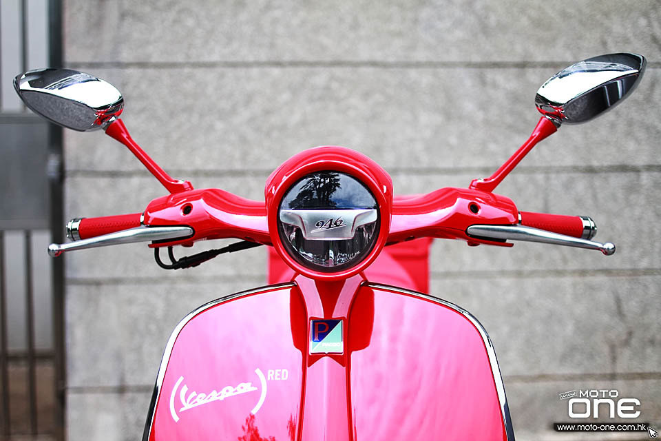 2018 VESPA 946 RED