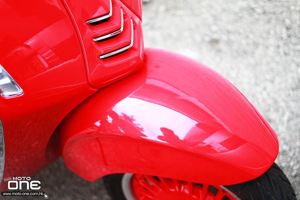 2018 VESPA 946 RED