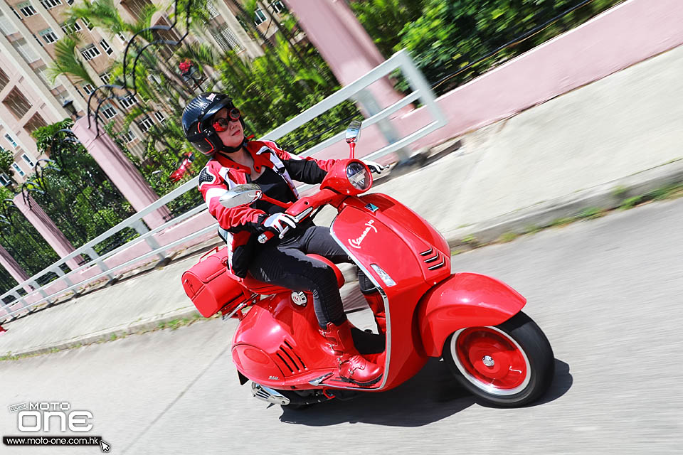 2018 VESPA 946 RED