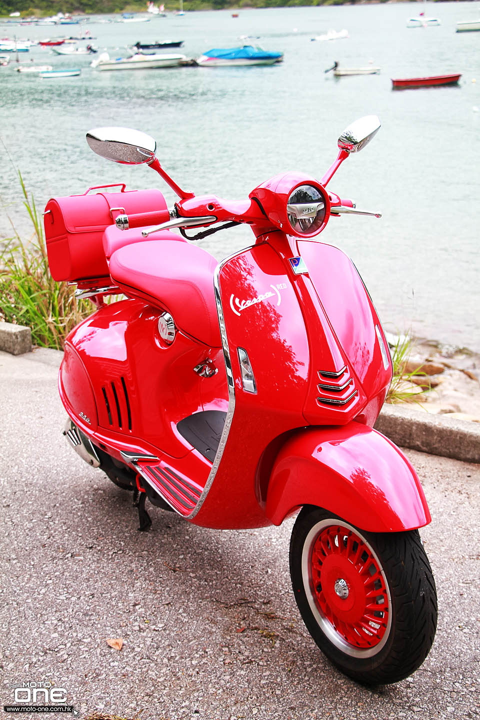 2018 VESPA 946 RED