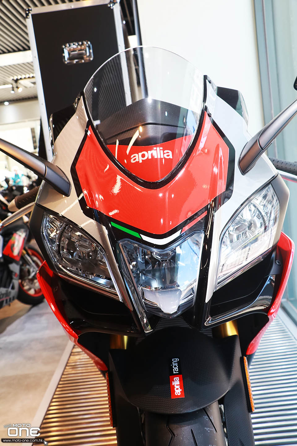 2018 APRILIA_RSV4 RF RR