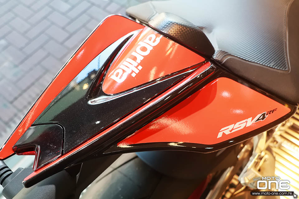 2018 APRILIA_RSV4 RF RR