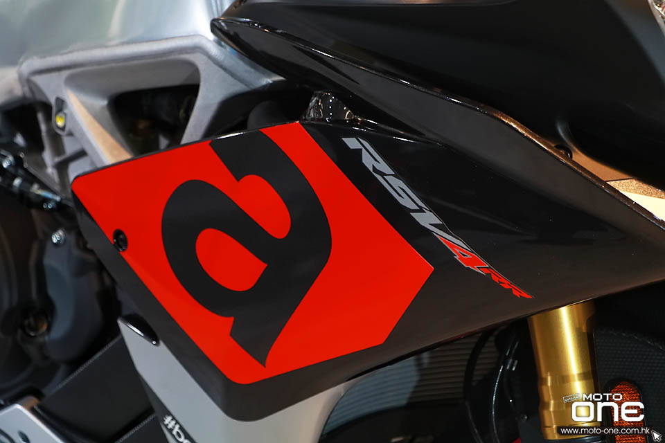 2018 APRILIA_RSV4 RF RR