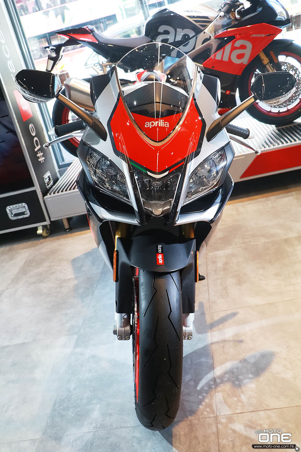 2018 APRILIA_RSV4 RF RR