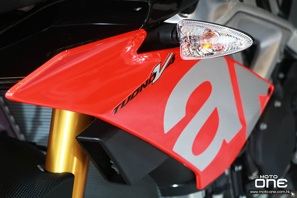 2018 APRILIA_Tuono V4 1100 Factory