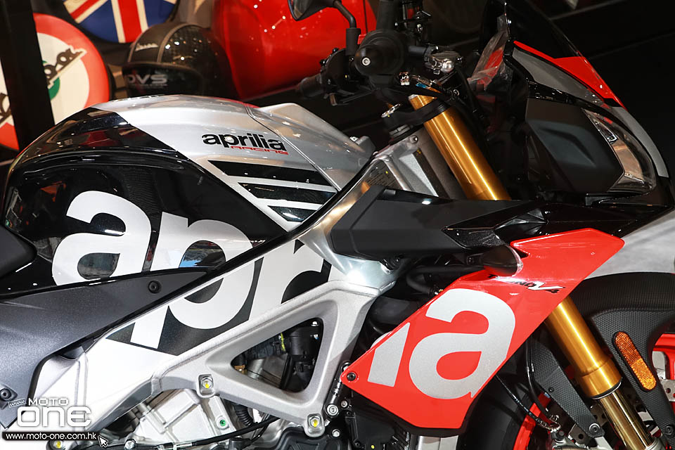 2018 APRILIA_Tuono V4 1100 Factory