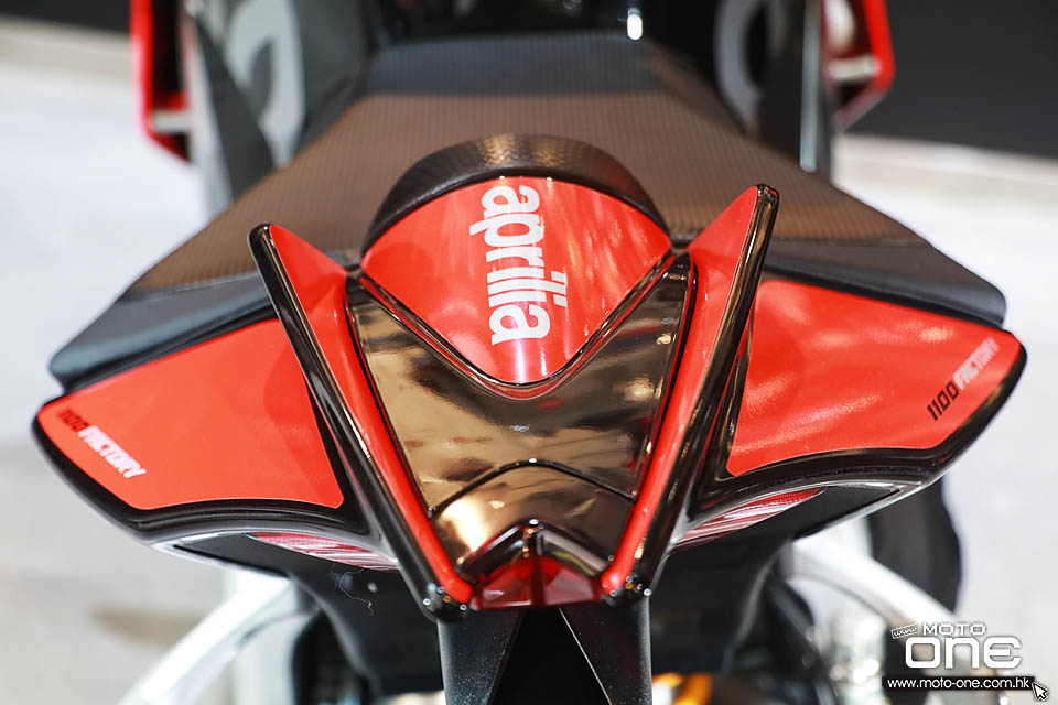 2018 APRILIA_Tuono V4 1100 Factory