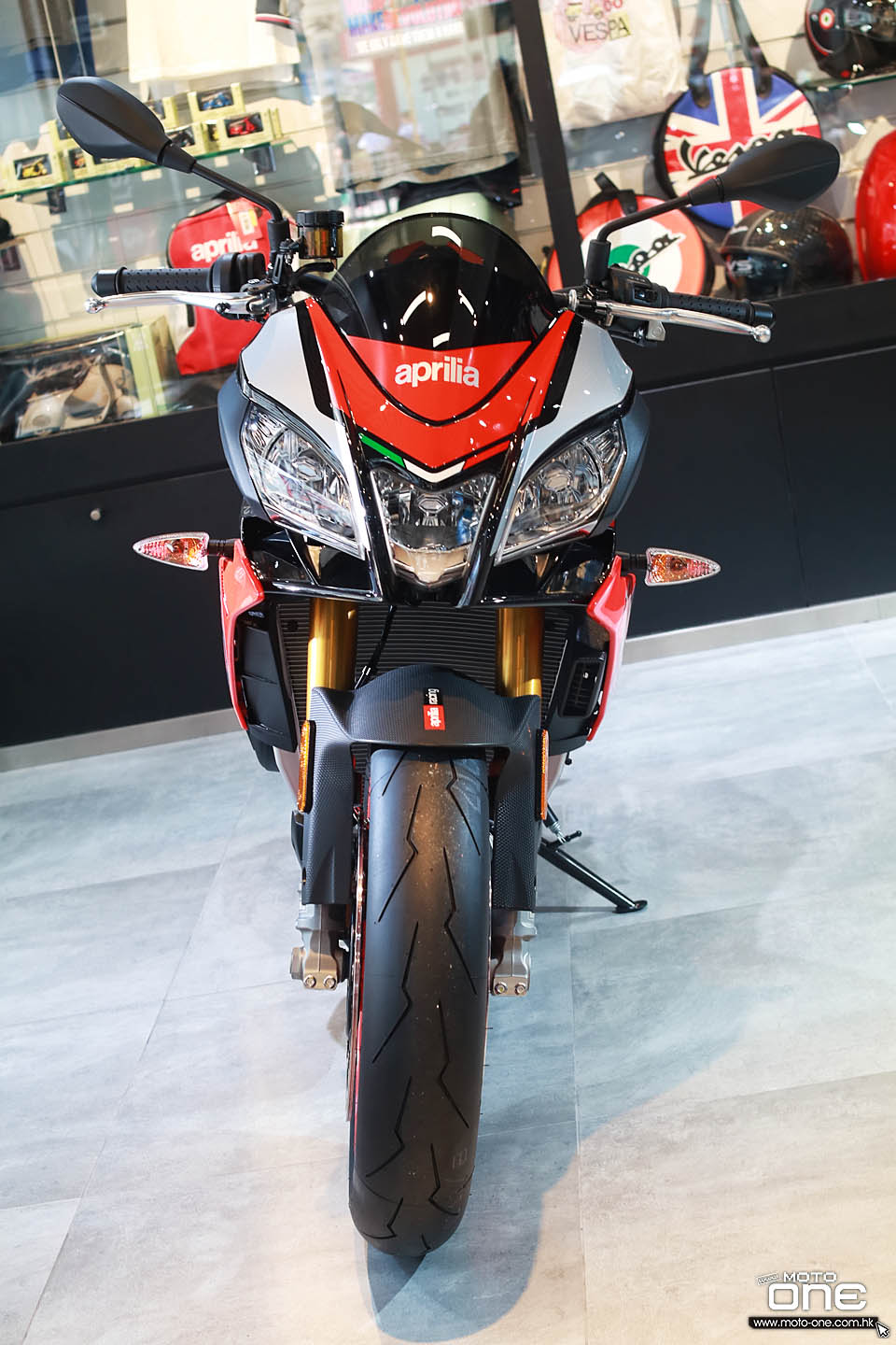 2018 APRILIA_Tuono V4 1100 Factory