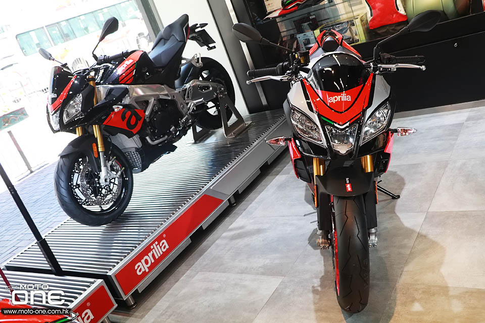 2018 APRILIA_Tuono V4 1100 Factory