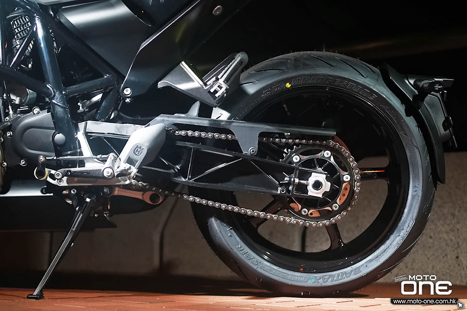 2018 HUSQVARNA VITPILEN 701