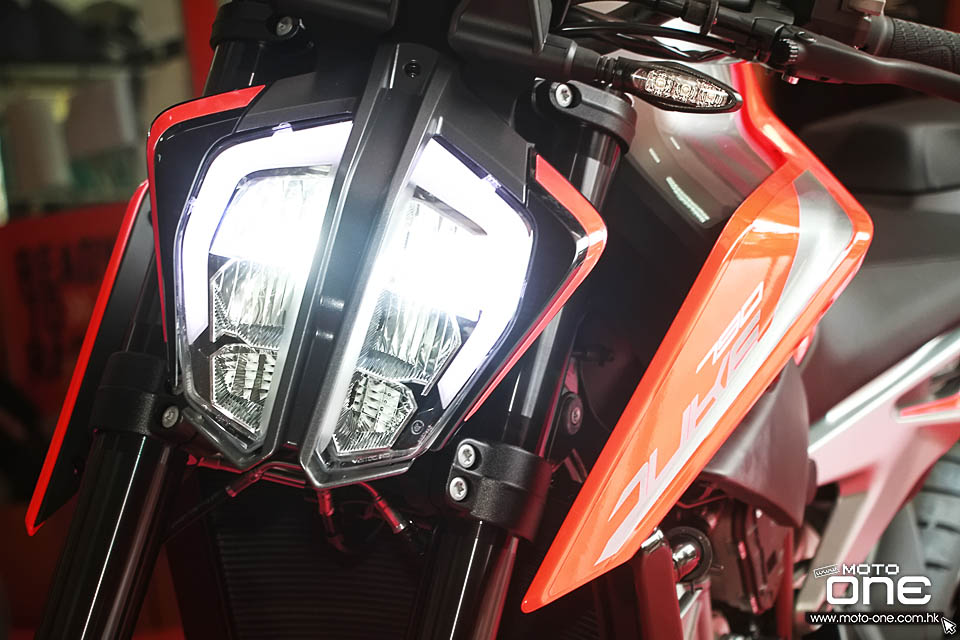 2018 KTM 790 DUKE R ABS