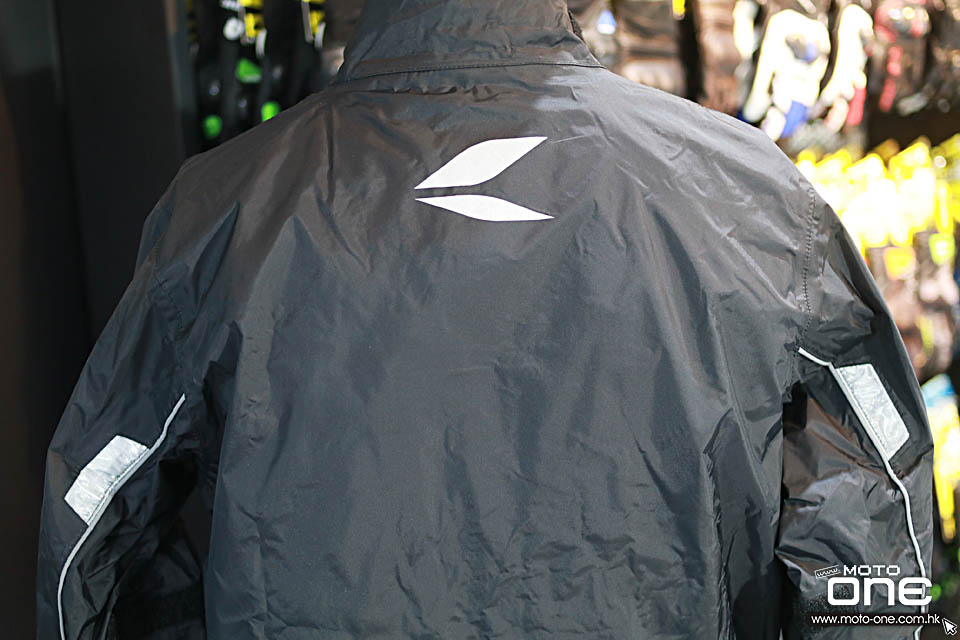 2018 RS-TAICHI RAIN SUITS & GOLVE