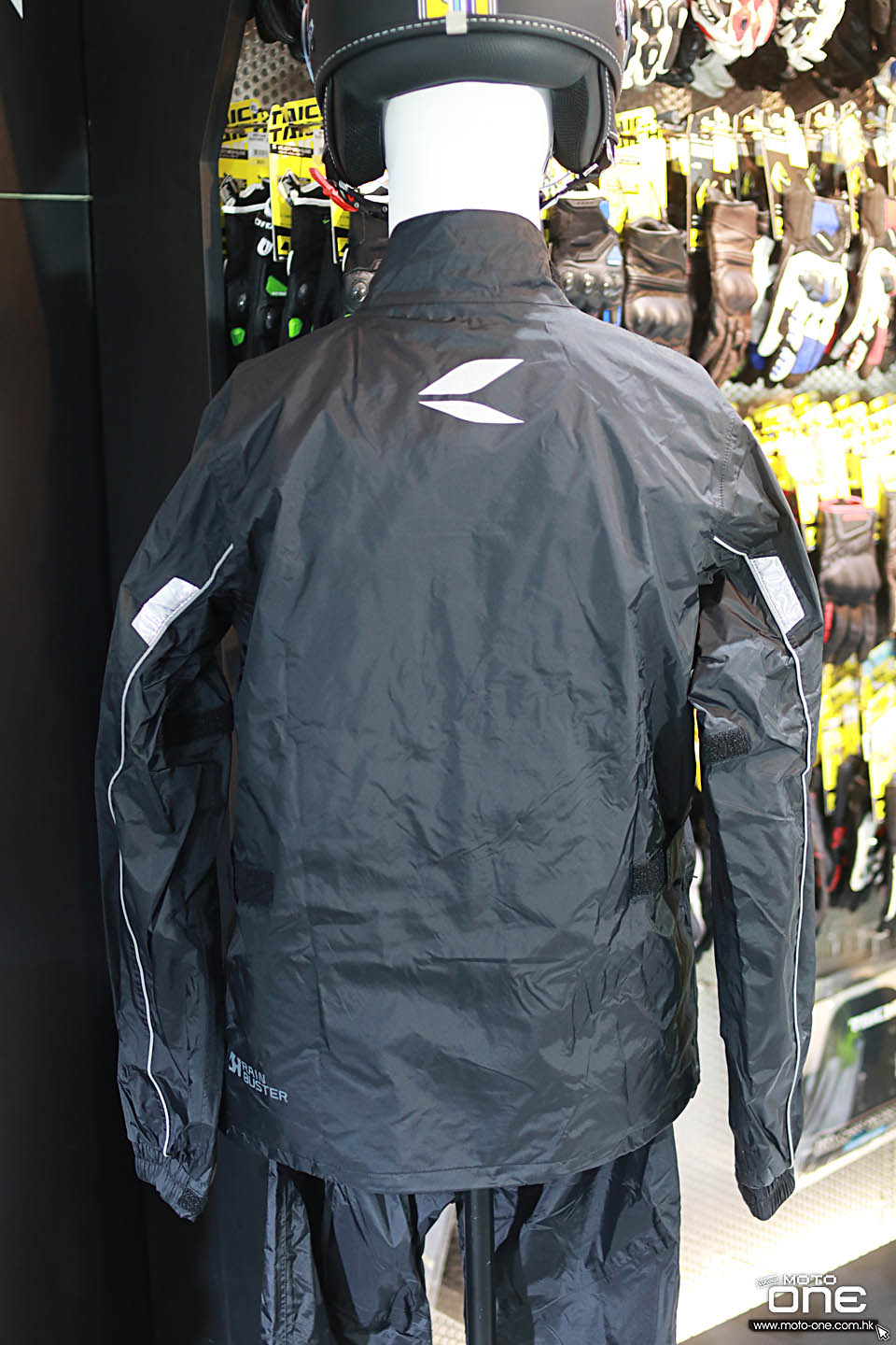 2018 RS-TAICHI RAIN SUITS & GOLVE