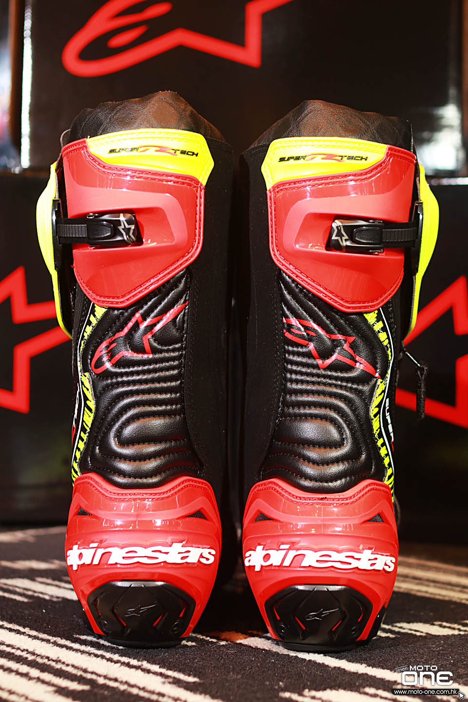 2018 ALPINESTARS SUPERTECH R