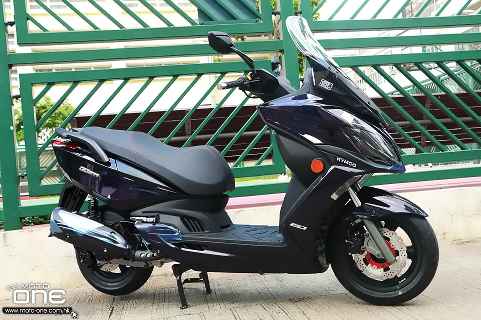 2018 KYMCO G-Dink 250i