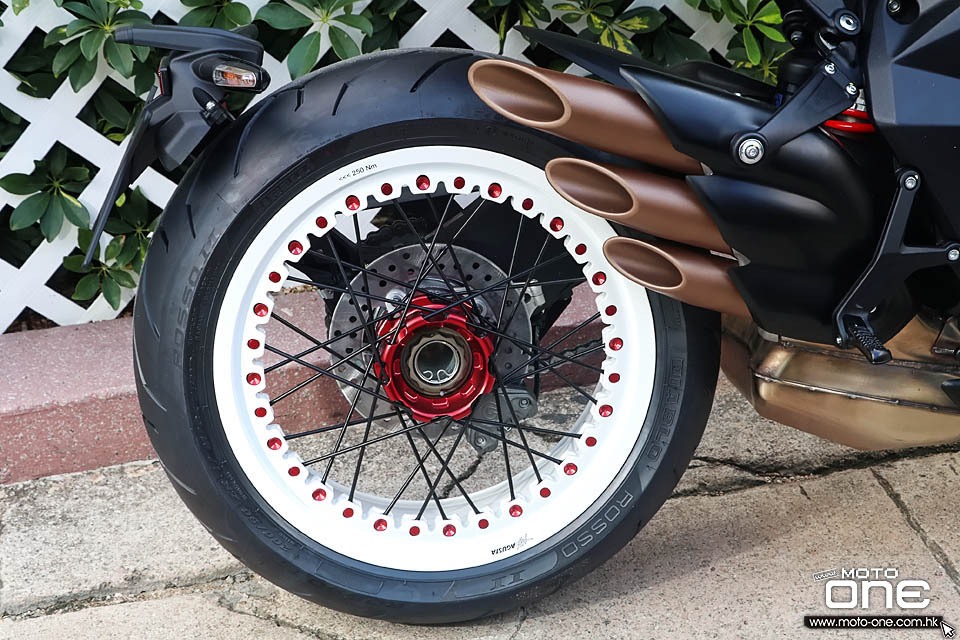 2018 MV Agusta Dragster 800 RR