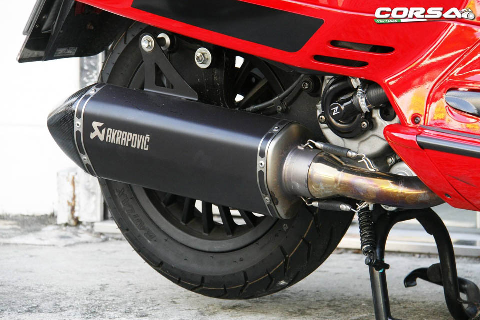 2018 Vespa GTS 300 Super Corsa Motors