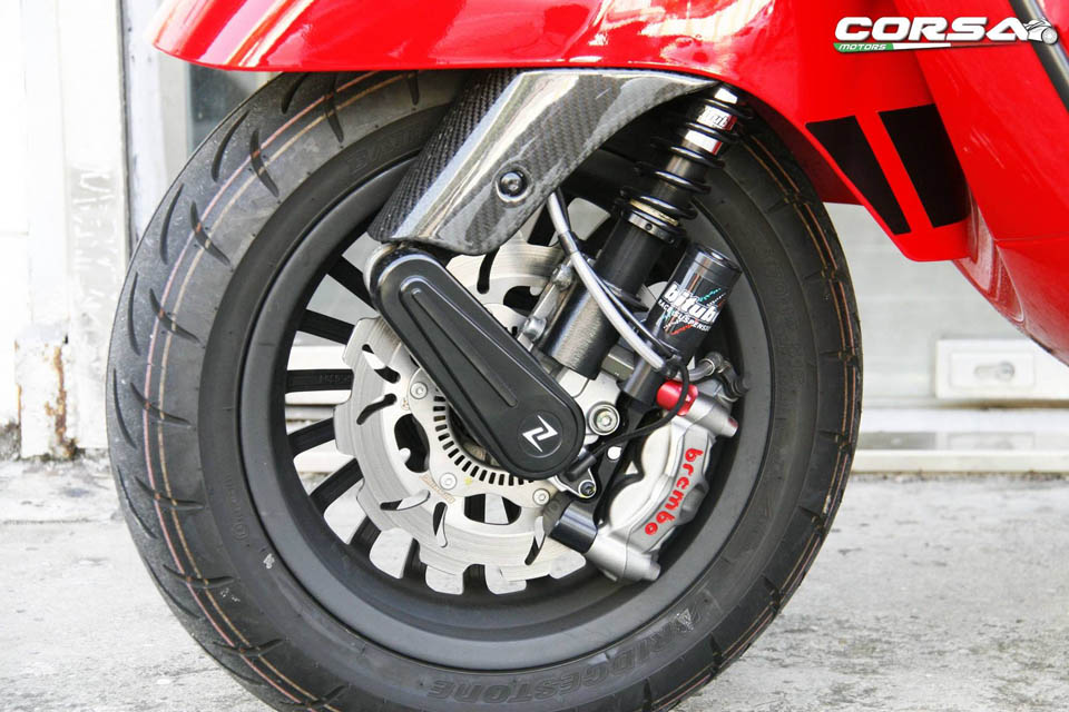 2018 Vespa GTS 300 Super Corsa Motors