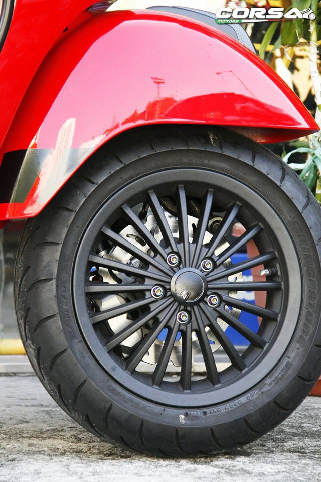 2018 Vespa GTS 300 Super Corsa Motors