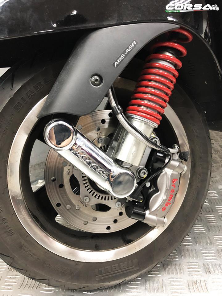 2018 Vespa GTS 300 Super Corsa Motors