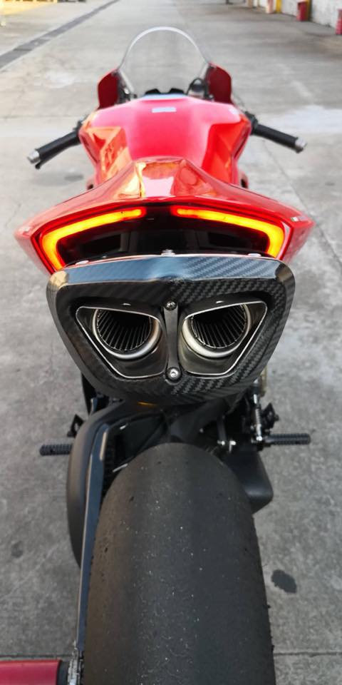 2018 Ducati Panigale V4 Termignoni D182 full system