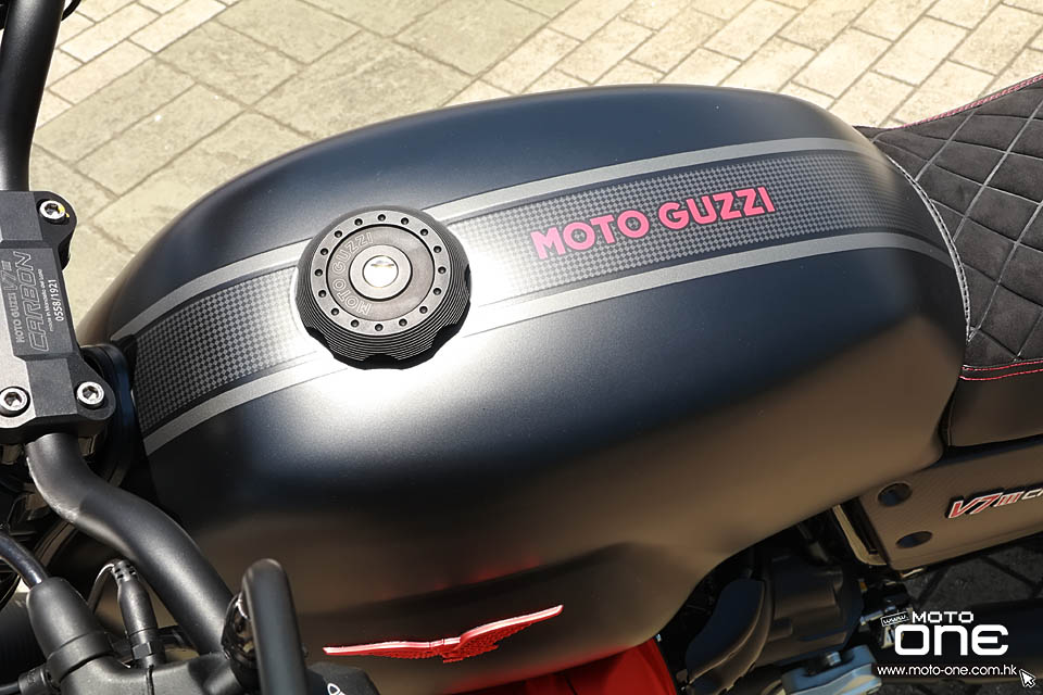 2018 MOTO GUZZI V7 3 CARBON SPECIAL STONE