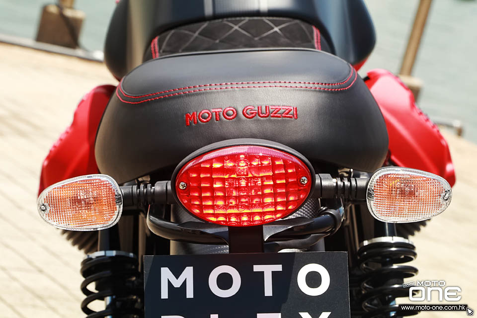 2018 MOTO GUZZI V7 3 CARBON SPECIAL STONE