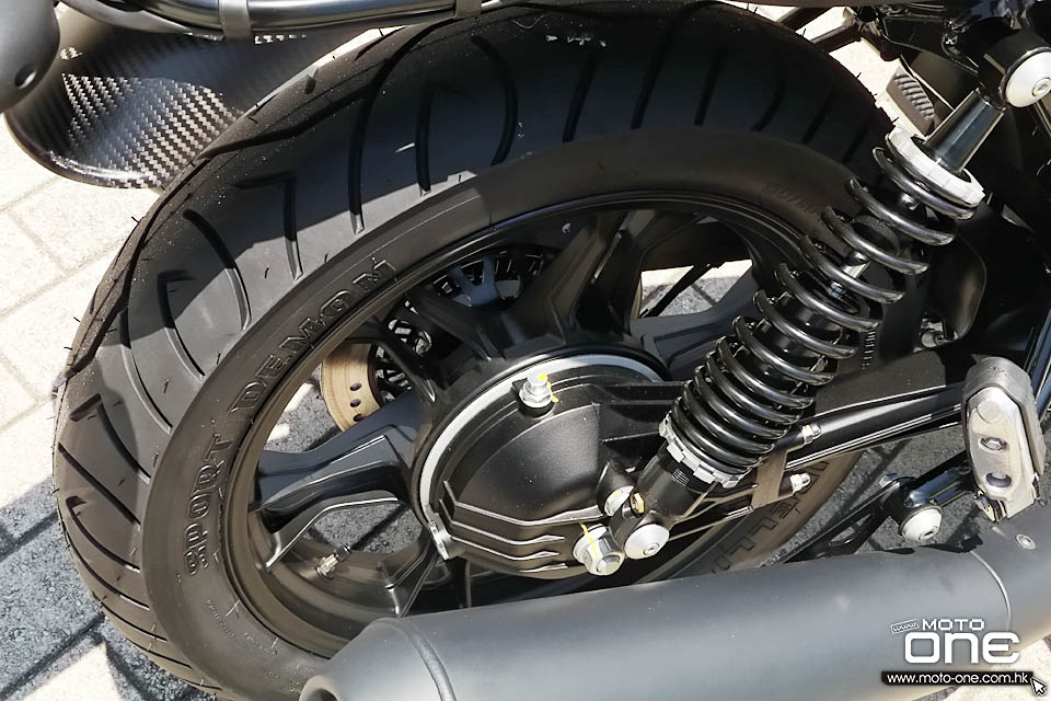 2018 MOTO GUZZI V7 3 CARBON SPECIAL STONE