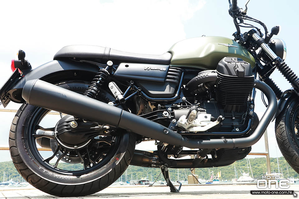 2018 MOTO GUZZI V7 3 CARBON SPECIAL STONE