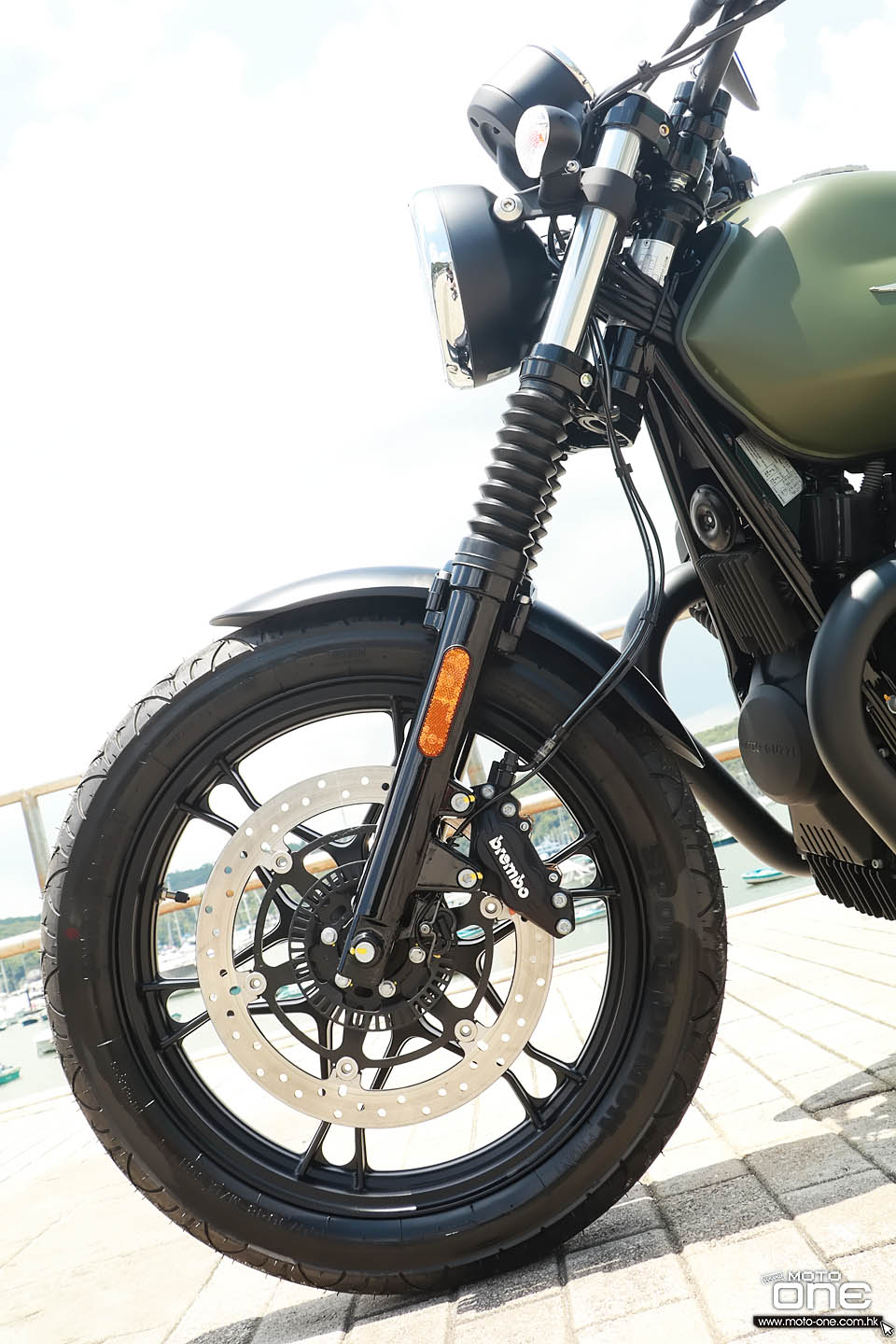 2018 MOTO GUZZI V7 3 CARBON SPECIAL STONE