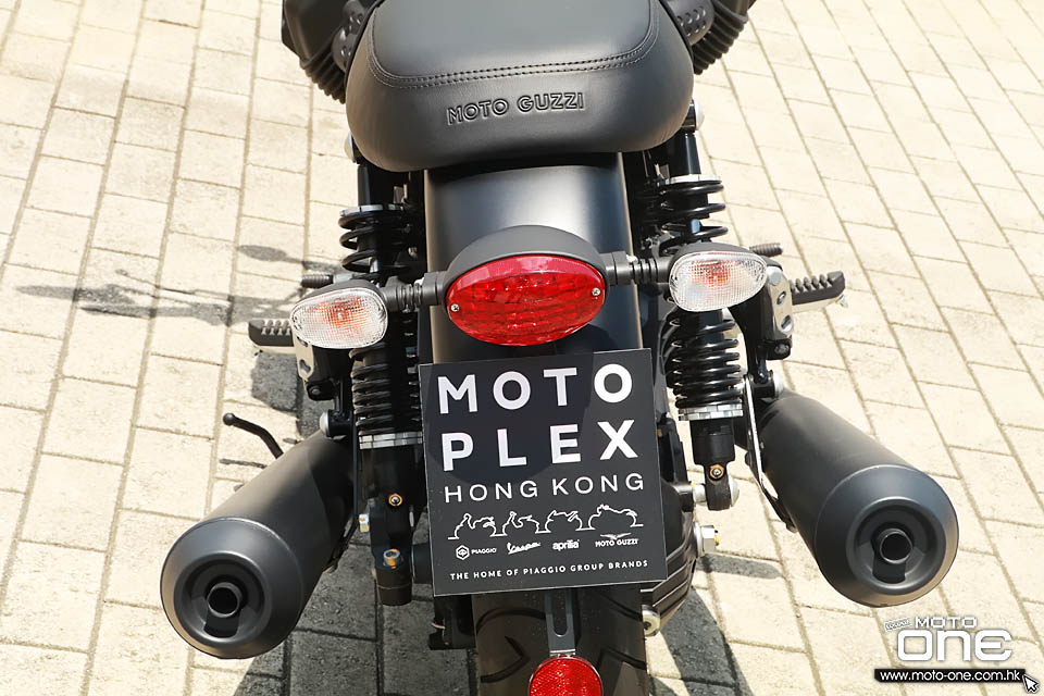 2018 MOTO GUZZI V7 3 CARBON SPECIAL STONE