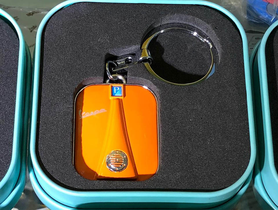 2018 Vespa key holder Corsa Motors